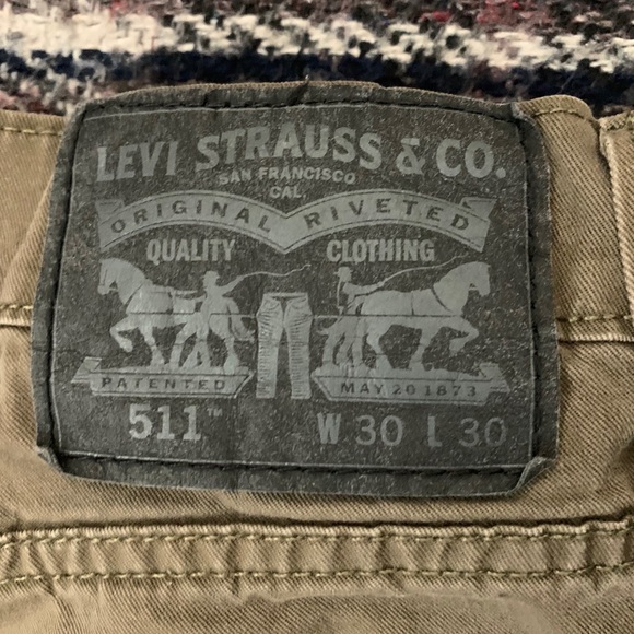 Levi 511 Shorts / size 30 - Picture 2 of 3